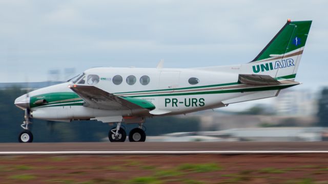 Beechcraft King Air 90 (PR-URS)