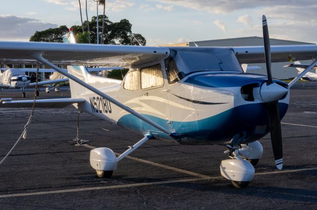 Cessna Skyhawk (N5218U) - On the ramp