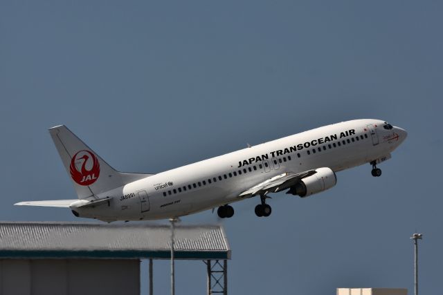 BOEING 737-400 (JA8991) - October 21, 2012