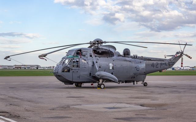 Sikorsky Sea King (N12421)