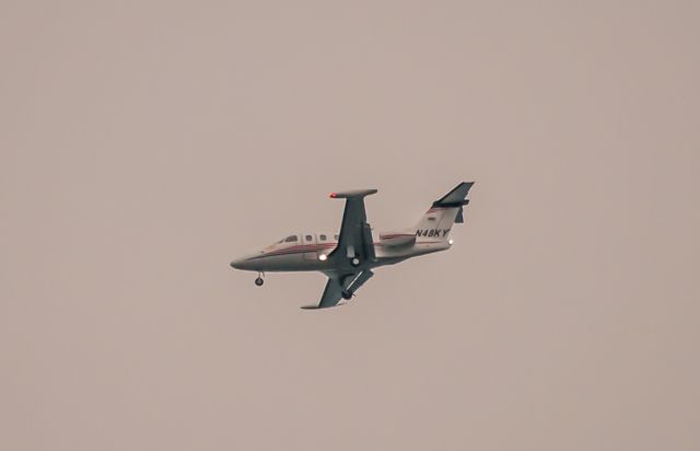 Eclipse 500 (N48KY)