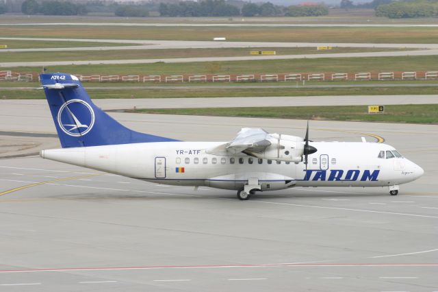Aerospatiale ATR-42-300 (YR-ATF) - YR-ATF ATR