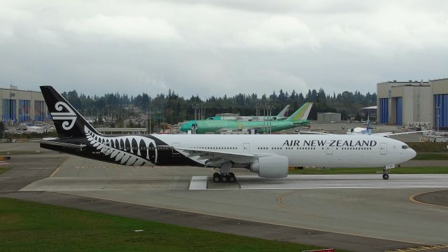 BOEING 777-300 (ZK-OKS) - Test flight