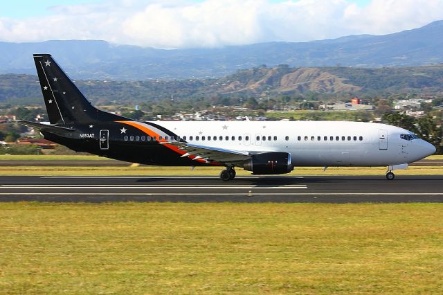 BOEING 737-400 (N853AT)