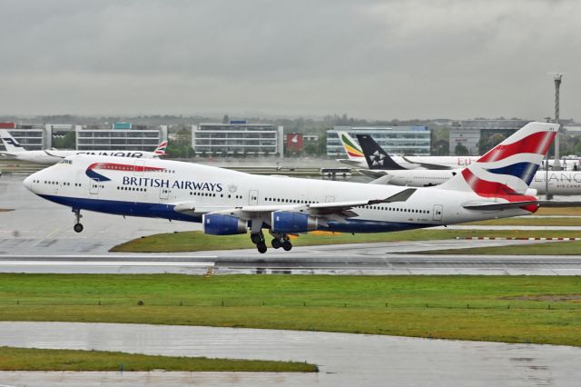 Boeing 747-400 (G-CIVV)