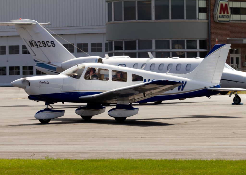 Piper Dakota / Pathfinder (N8329W) - Just prestine condition, props (no pun intended) to the owner for keeping it so nice.