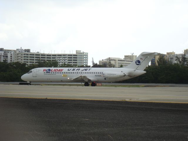 Douglas DC-9-10 (N215US)