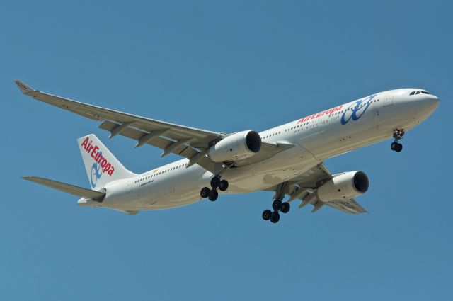 Airbus A330-300 (EC-LXR) - Airbus A330-343E Air Europa EC-LXR