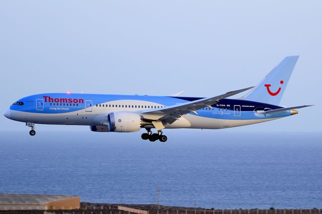 Boeing 787-8 (G-TUIA)