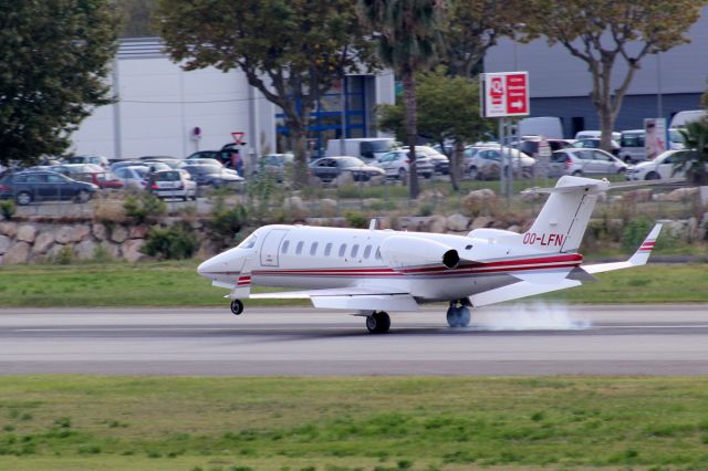 Learjet 45 (OO-LFN)