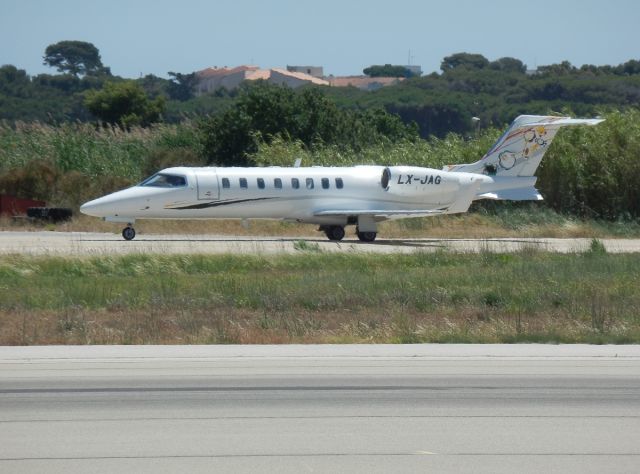 Learjet 45 (LX-JAG)
