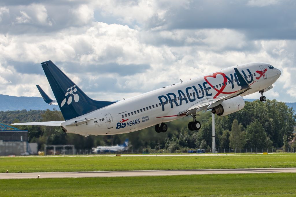 Boeing 737-800 (OK-TVF)