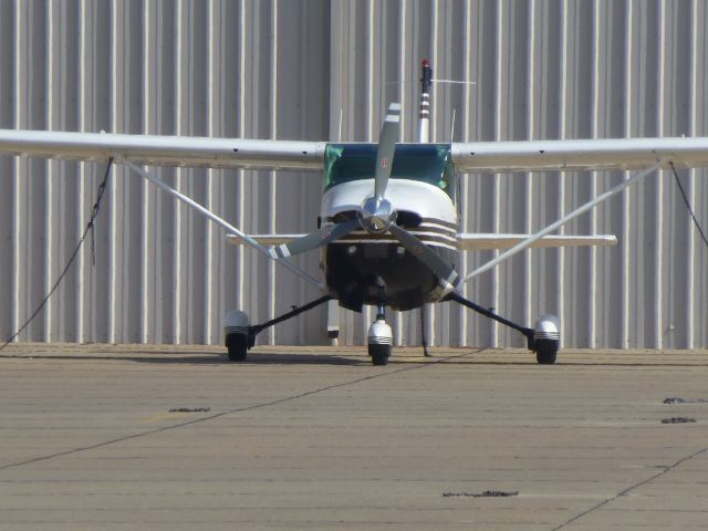 Cessna Skylane (N182XL)
