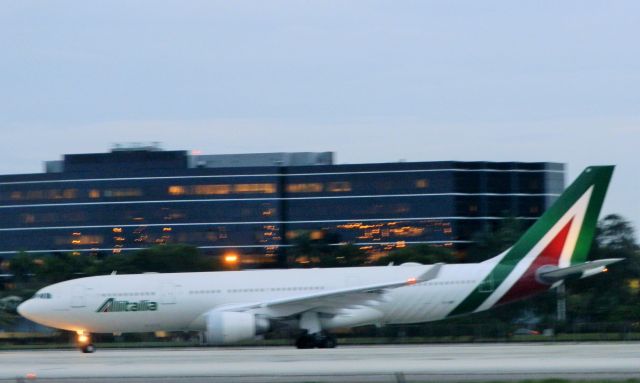 Airbus A330-200 (EI-EJL)