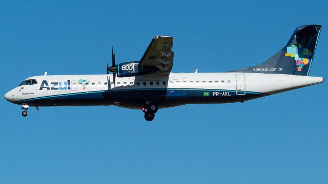 ATR ATR-72 (PR-AKL)