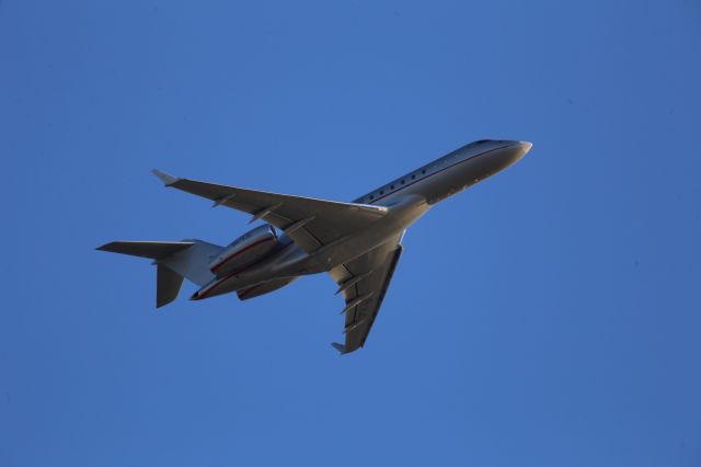 Bombardier Global Express (9H-VJC)