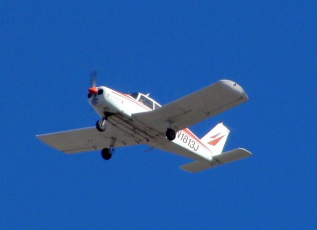 Piper Cherokee (N1813J) - Caught a picture of this aircraft departing Carson City this morning, 3 May.