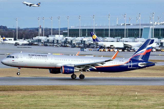 Airbus A321 (VP-BKI)