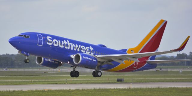 Boeing 737-700 (N919WN)