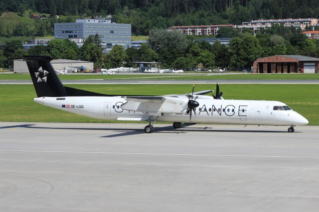 de Havilland Dash 8-400 (OE-LGQ)