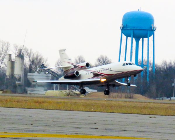 Dassault Falcon 900 (N9CU) - 01/02/23