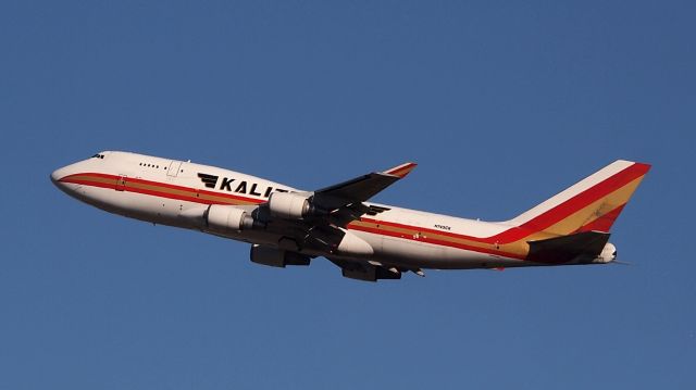 Boeing 747-400 (N745CK) - Departing 36C.