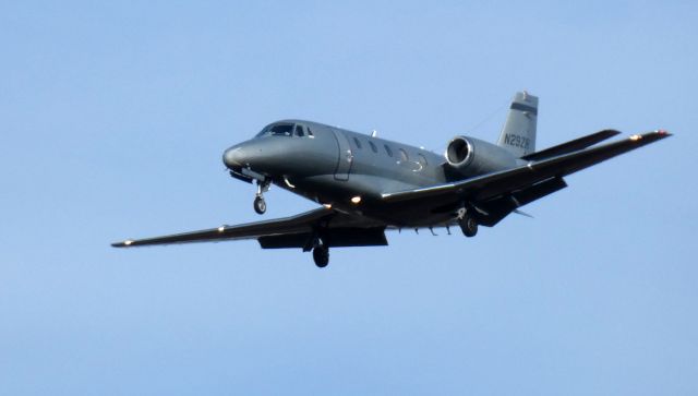 Cessna Citation Excel/XLS (N29ZR) - On final is this 2000 Cessna Citation Excel 560XLS in the Autumn of 2021.