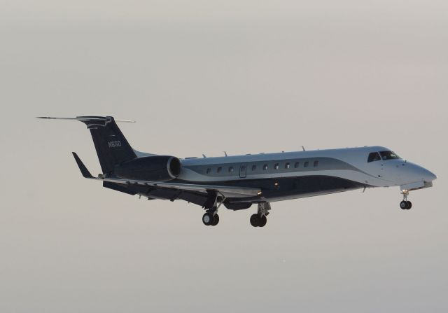 Embraer Legacy 600/650 (N6GD)