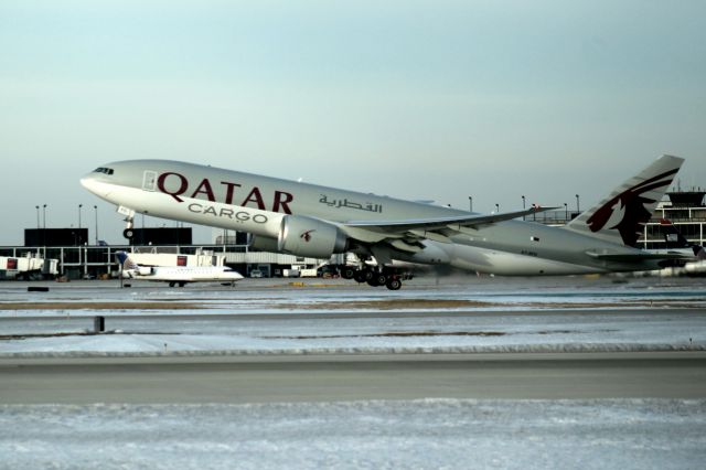 BOEING 777-300 (A7-BFD)