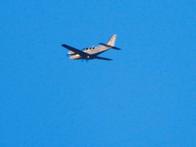 Beechcraft Baron (58) (N958WD) - ARG-ICTbr /12/08/21