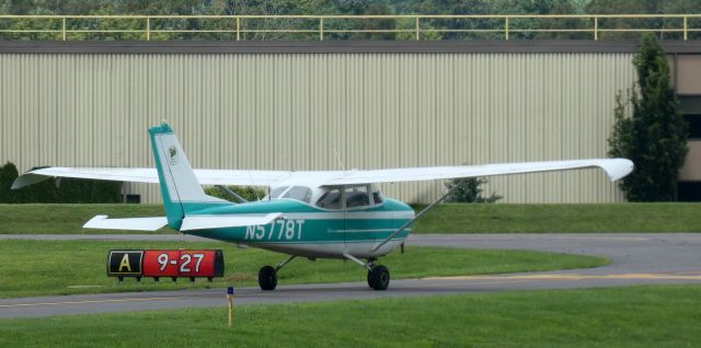 Cessna Skyhawk (N5778T) - Taxiing for departure is this 1964 Cessna 172E Skyhawk in the Summer of 2023.