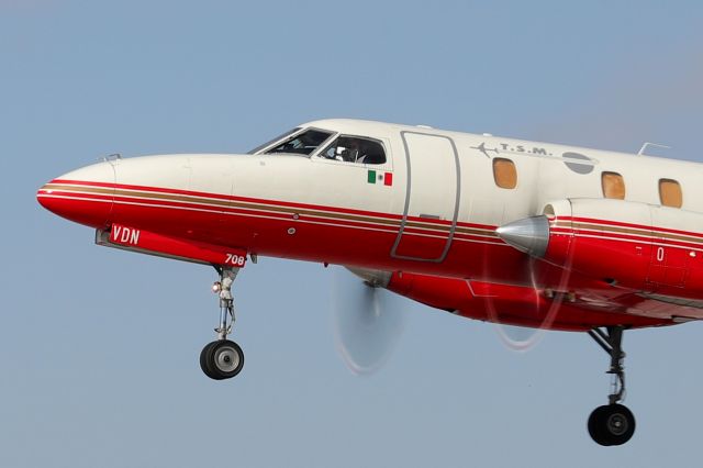 Fairchild Dornier SA-227DC Metro (XA-VDN) - TAA708 departing RWY 25 from KTOL this afternoon, 26 Feb 2022.