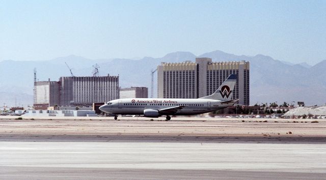 BOEING 737-300 (N161AW) - KLAS Ole AWE 737 departing LAS in Aug 1989