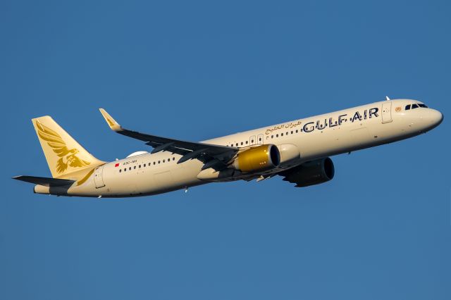 Airbus A319neo (A9C-NH)