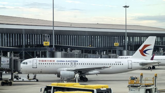 Airbus A320 (B-2228) - CES A320-232 IN ZBAD