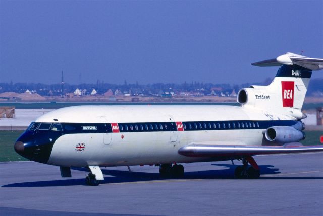 G-ARPE — - Hawker Siddeley Trident 1C in April 1969 at Düsseldorf (EDDL)