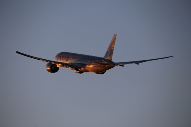 Boeing 777-200 (A7-BFI)