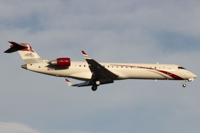 Canadair Regional Jet CRJ-700 (N519JG) - N519JG landing on Runway 22 at AVP 