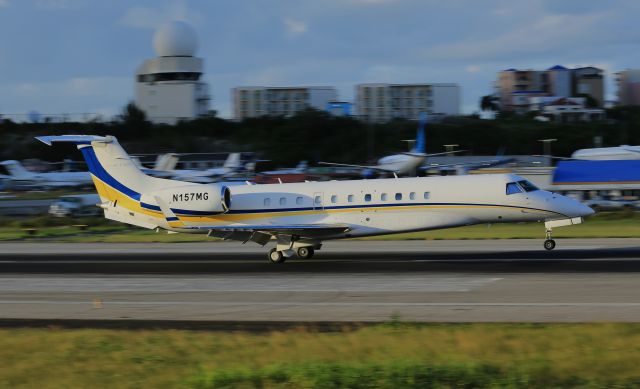 Embraer ERJ-135 (N157MG)
