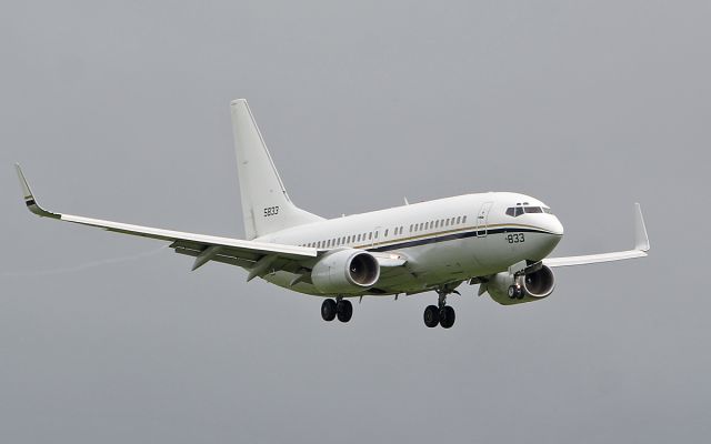 Boeing 737-700 (16-5833) - convoy4341 usn c-40a 165833 landing at shannon 2/9/18.