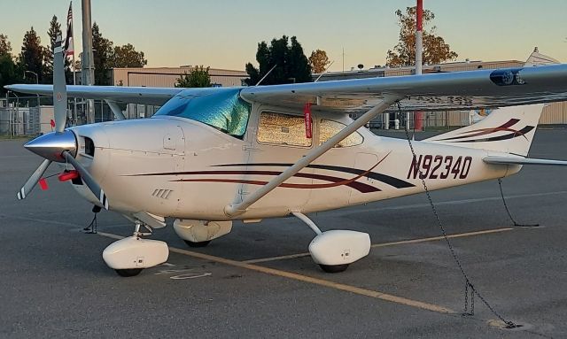Cessna Skylane (N92340)