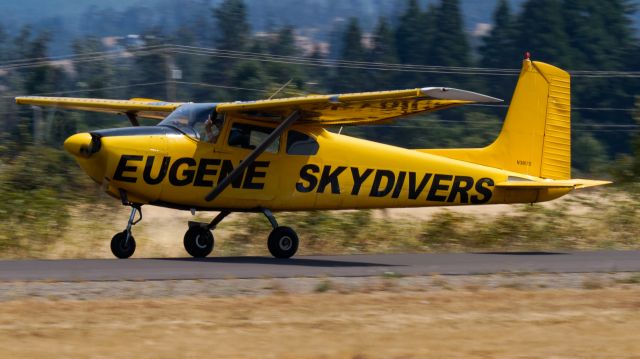 Cessna Skylane (N3817D)