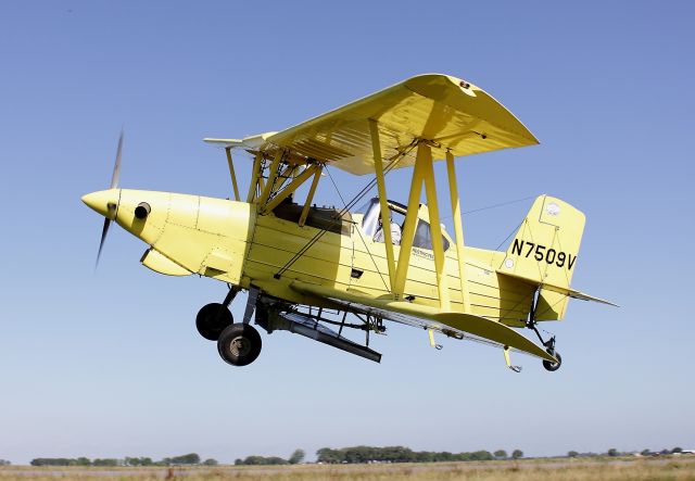 Mooney M-20 (N7509V) - Grumman G-164B Ag Cat