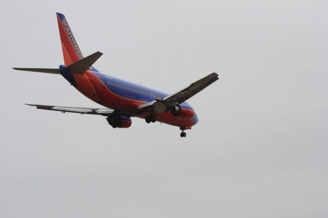 BOEING 737-300 (N691WN)