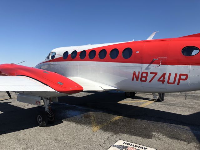 Beechcraft Super King Air 350 (N874UP)