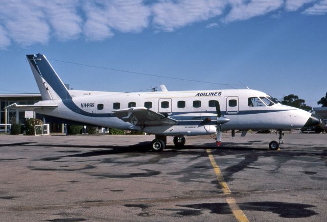 VH-PGS — - EMBRAER EMB P110-P1 - BANDEIRANTE - REG : VH-PGS (CN 328) - MILDURA AIRPORT VIC. AUSTRALIA - YMIA 6/8/1983