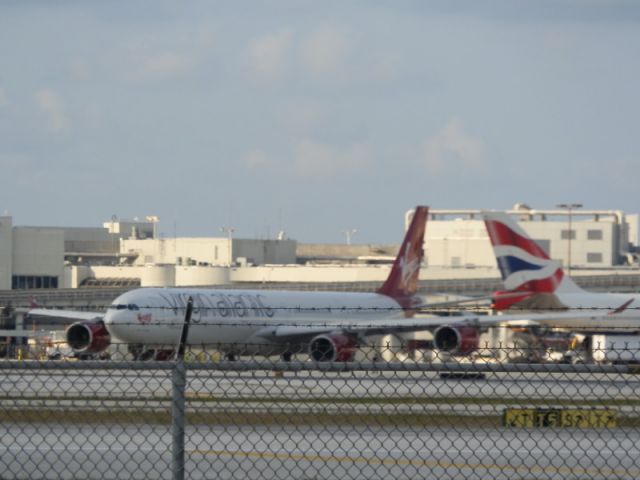 Airbus A340-600 (G-VEIL)