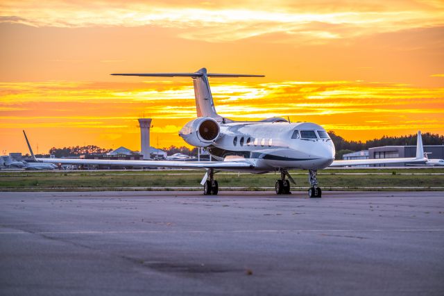 Gulfstream Aerospace Gulfstream IV (N403TB) - Sunset with this 30 year old Gulfstream GIV