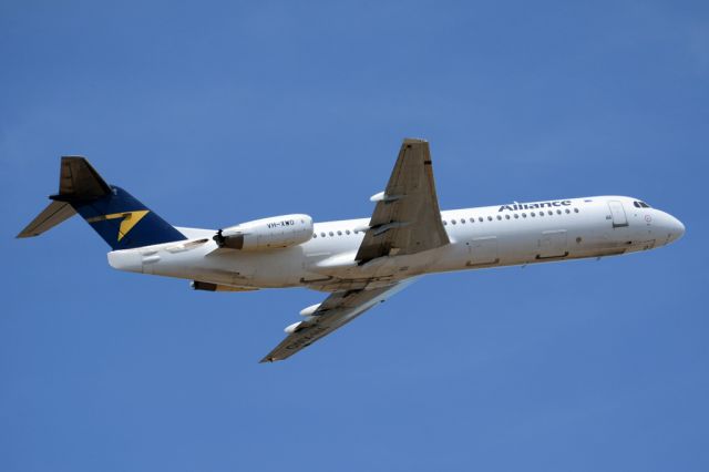 Fokker 100 (VH-XWO) - Getting airborne off runway 23.  Wednesday 29th October 2014.