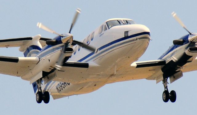 Beechcraft Super King Air 350 (N395RC)